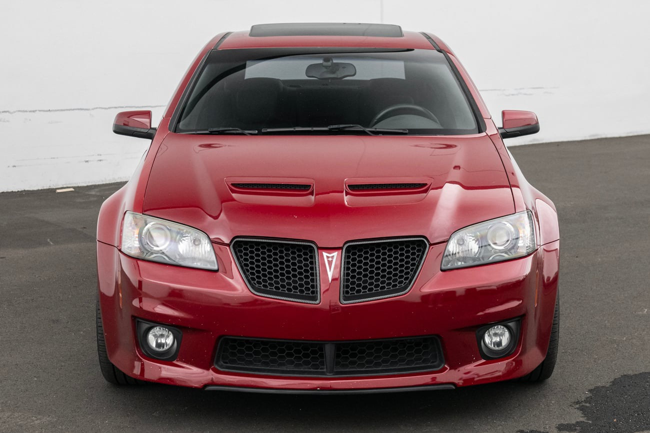 2008-09 PONTIAC G8 CARBON FIBER FRONT GRILLE TRIM SURROUNDING INSERT